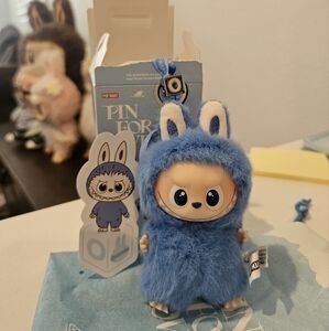 Pin For Love Labubu Keychain Pop Mart - Letter O